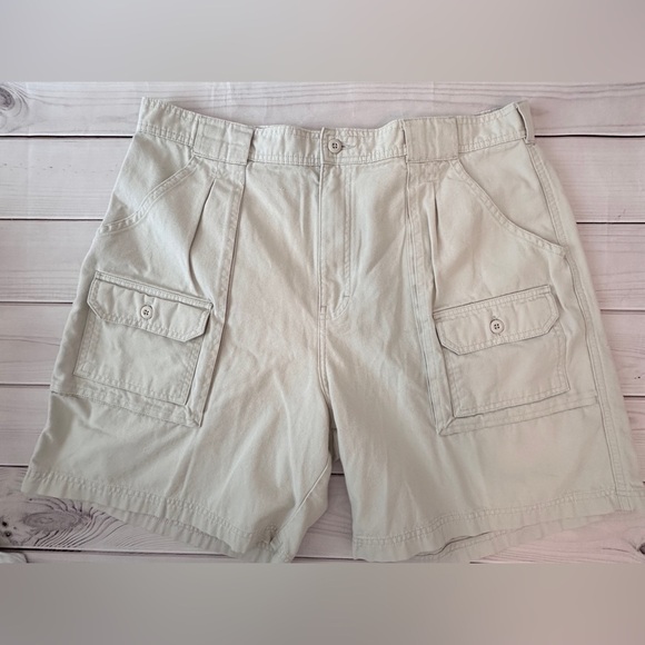 Cabela’s Women’s Cargo Shorts - Size 18
Hiking Walking Casual Camping Utility - Picture 1 of 7